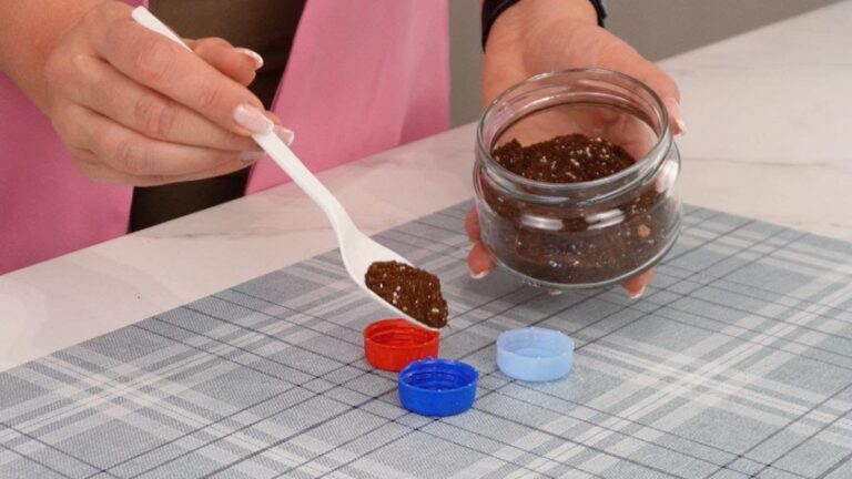 Cette astuce maison avec du café repousse les moustiques… Vous n’y croyez pas ?