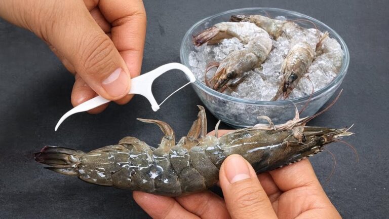 Cette astuce simple vous fera détester nettoyer les crevettes… découvrez comment !