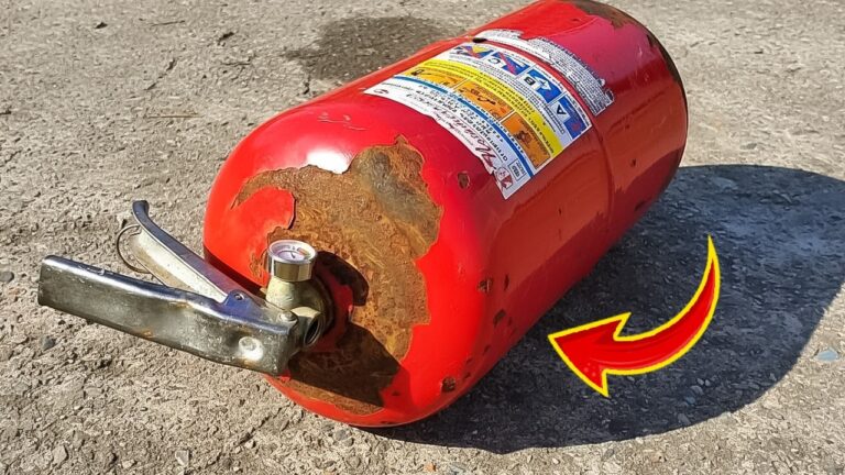 Transformez un ancien extincteur en 5 objets utiles et stylés !